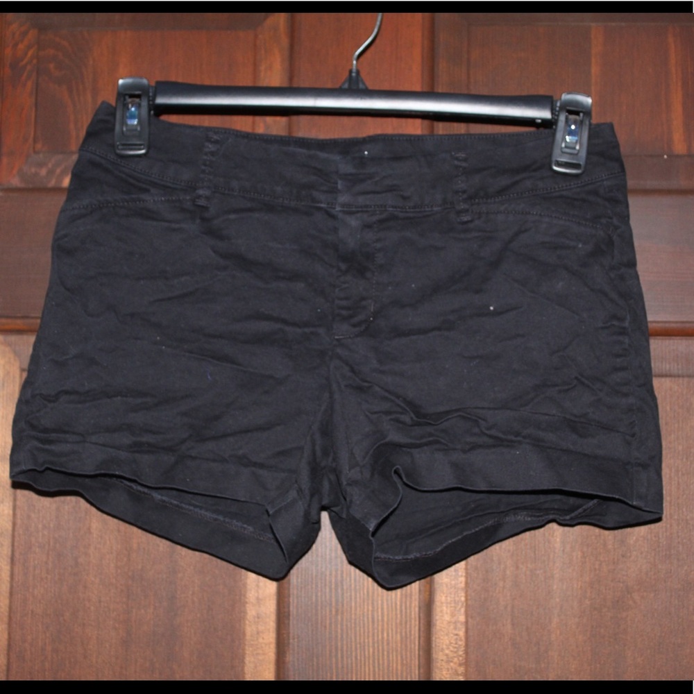 Old Navy mid rise pixie shorts
